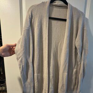 Lululemon sweater size 12